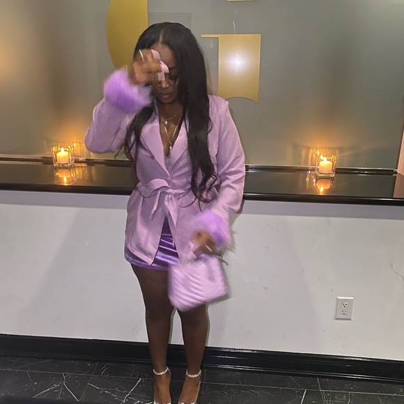 Purple blazer - fur wrist cuff - Picture 6 of 6